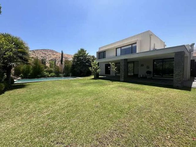 PIEDRA ROJA CHICUREO