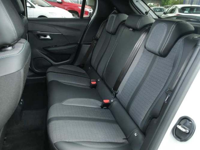 Peugeot  Allure Pack Puretech 100