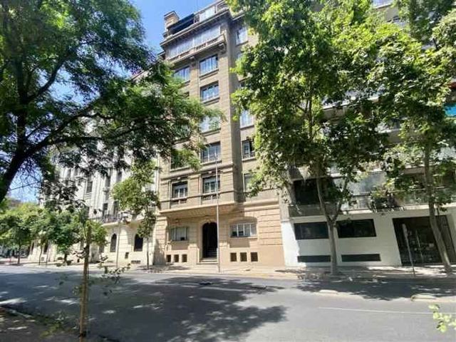 DEPARTAMENTO I.VALDES VERGARA/METRO BELLAS ARTES/PARQUE FORESTAL