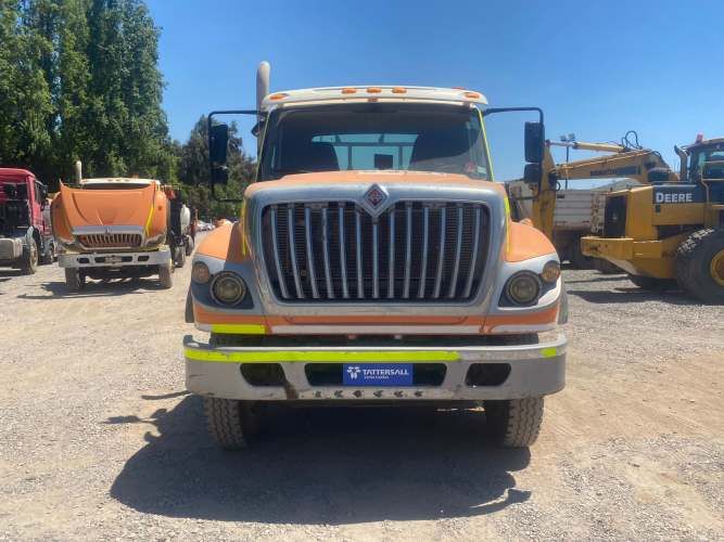 CAMION PLANO Marca INTERNATIONAL Modelo 7600 Año 2019