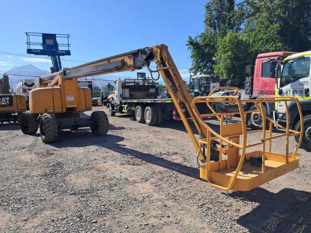 BRAZO ARTICULA      Marca HAULOTTE     Modelo HA260P     Año 2012