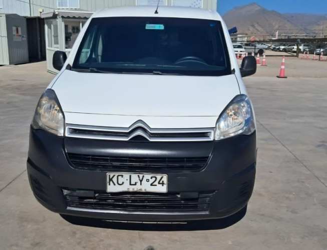 FURGON MARCA CITROEN MODELO BERLINGO 1.6 AÑO 2018