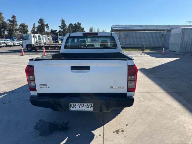 CAMIONETA MARCA CHEVROLET MODELO D MAX E5 DCAB 2.5 AÑO 2018