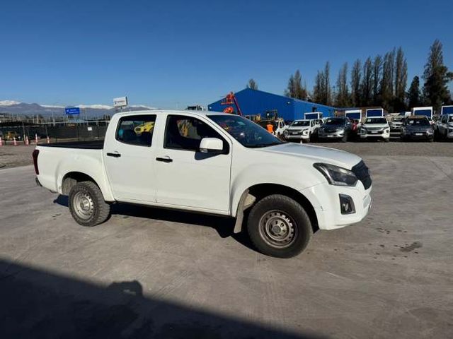 CAMIONETA MARCA CHEVROLET MODELO D MAX E5 DCAB 2.5 AÑO 2018