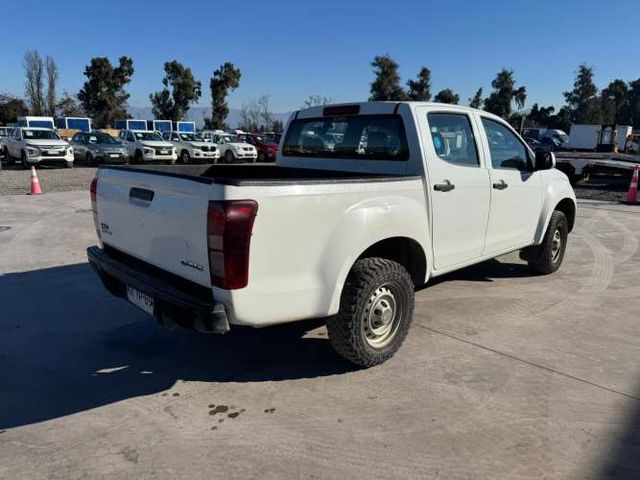 CAMIONETA MARCA CHEVROLET MODELO D MAX E5 DCAB 2.5 AÑO 2018