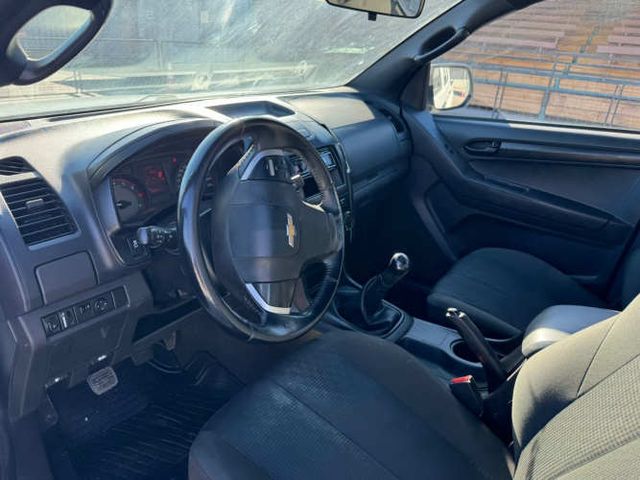 CAMIONETA MARCA CHEVROLET MODELO D MAX E5 DCAB 2.5 AÑO 2018