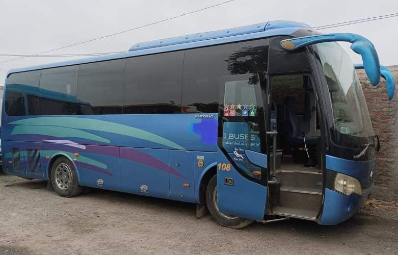 BUS YUTONG 2015 MODELO 6858 DE 33 ASIENTOS