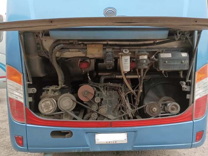 BUS YUTONG 2015 MODELO 6858 DE 33 ASIENTOS