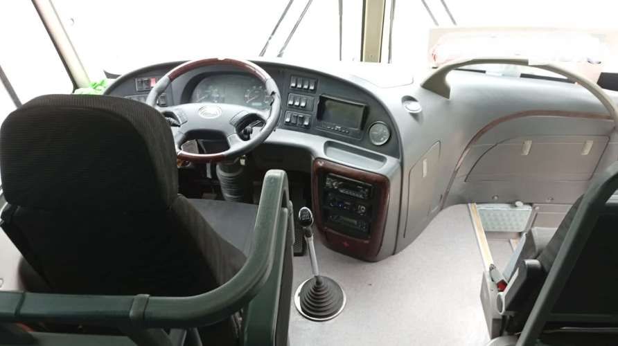BUS YUTONG 2015 MODELO 6858 DE 33 ASIENTOS