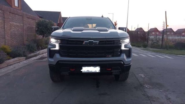 SILVERADO 2024 CON FACTURA