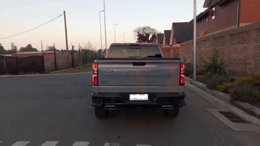 SILVERADO 2024 CON FACTURA
