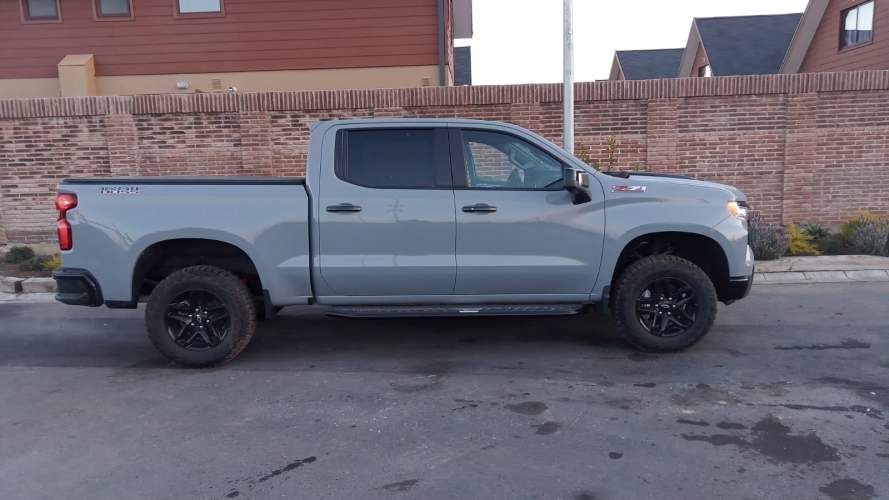 SILVERADO 2024 CON FACTURA