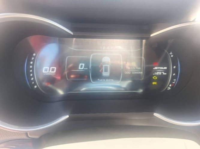 Vendo camioneta jetour X70