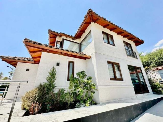 SE VENDE ACOGEDORA CASA EN PEÑALOLEN (135561)