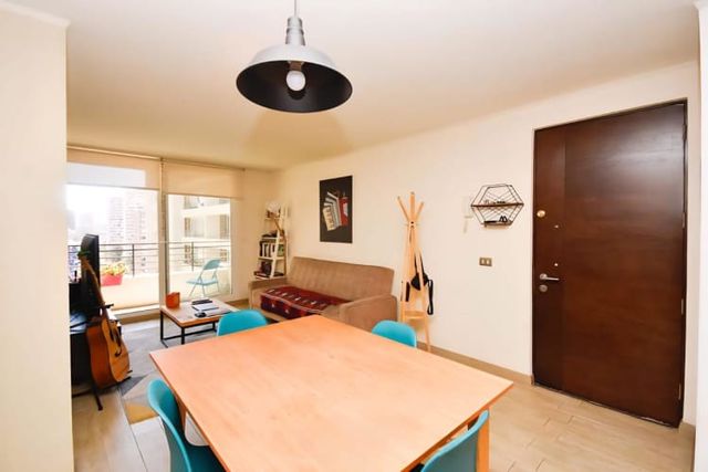 Amplio, vista norte, moderno