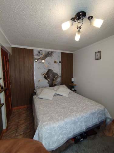 En Iquique, Vendo Hermosa y agradable Casa Esquina de 3 pisos, 5dormitorios 3baños 1Estacionamiento