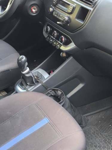 Auto Kia rio 4