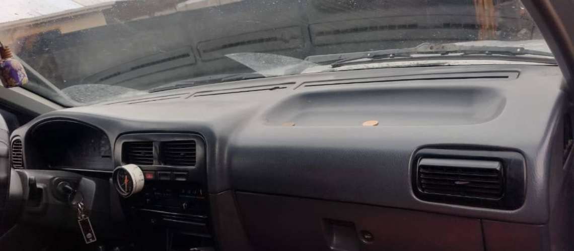 Camioneta Nissan D21