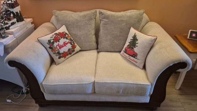  Sofá / Sillón 2 cuerpos – Excelente estado