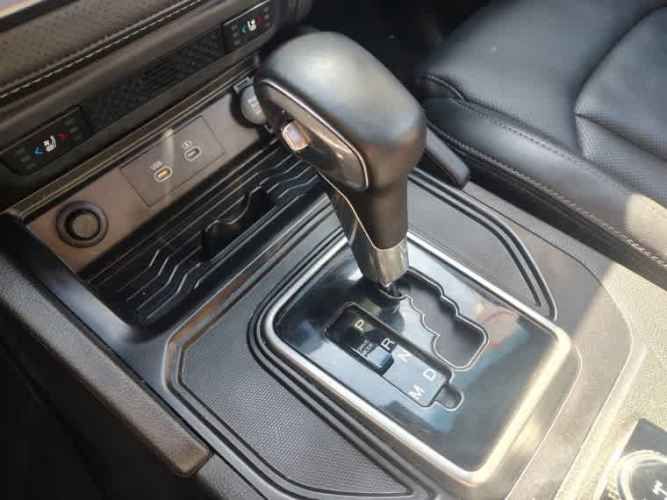 Ssangyong Musso 2.2    Limited  At 4x4  Diesel...