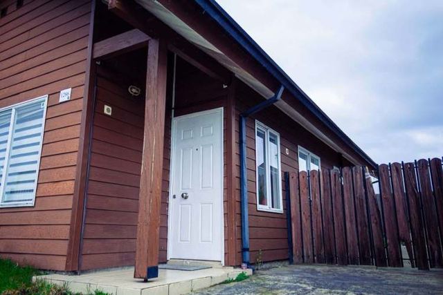 Moderna Casa con Excelente Conectividad (135647)