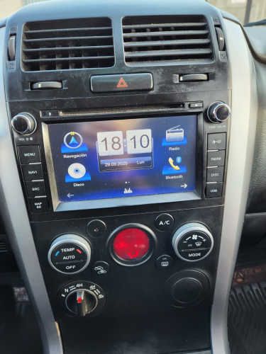 suzuki Gran  Nomade 2.4 full nav