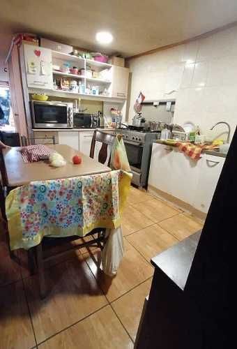 AMPLIA CASA DE 2 PISOS, PJE MICHIMALONGO.LAS AGUIL