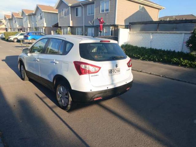 Suzuki S-Cross GL HB en muy buen estado