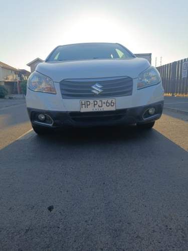 Suzuki S-Cross GL HB en muy buen estado