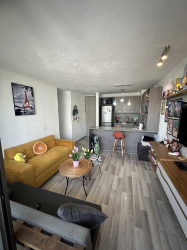 A pasos de Metro Macul- Las Palmas/ 2 dormitorios 2 B estacionamiento y bodega