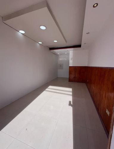 Frente al mar playa Bellavista Av. Latorre / Local comercial u oficina