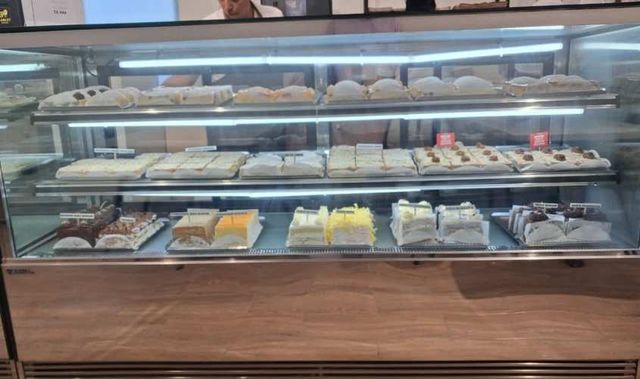 CAJERO/A MULTIFUNCIONAL