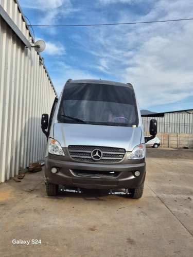 SE VENDE UNVI 4X4 AÑO 2015