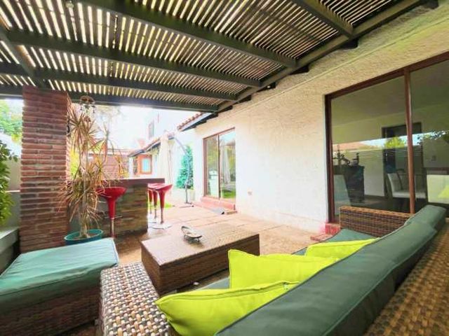 OPORTUNIDAD EN LA REINA, CASA 5D 4B CERCA DE COLEGIOS