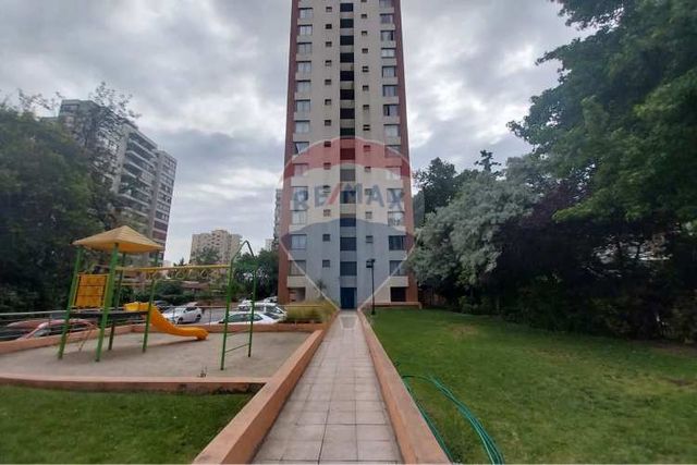 Vive en armonía en depto. con hermosos jardines