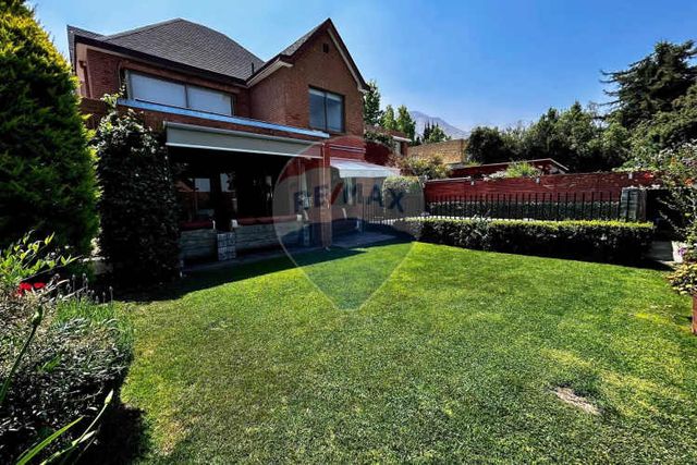 Casa en condominio, san carlos de apoquindo