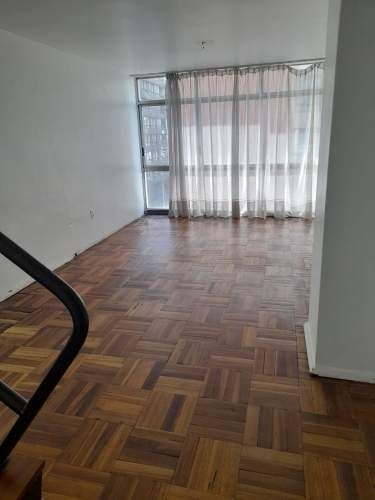 DUPLEX DE 3 HABITACIONES 2 BAÑOS EN PLENO CENTRO