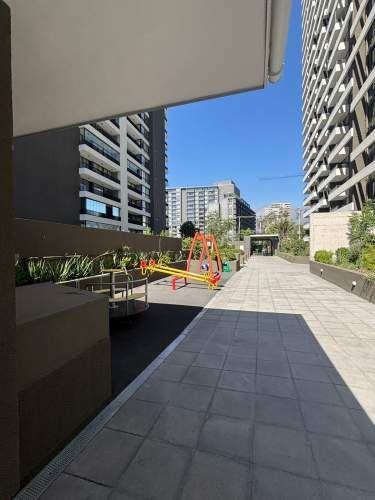 AMPLIO Y LUMINOSO DEPARTAMENTO EN LA FLORIDA