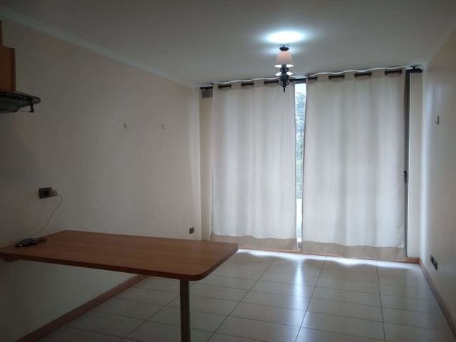 CRISOL ARRIENDO DEPTO CON ESTACIONAMIENTO