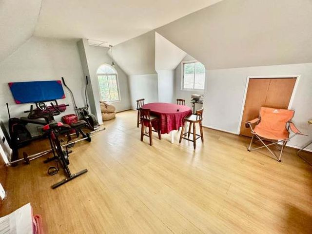 ACEPTAMOS OFERTAS POR AMPLIA CASA 4D/2B