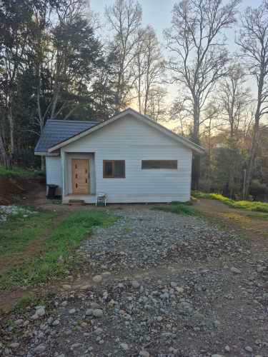 VENTA CASA NUEVA AUTOSUSTENTABLE