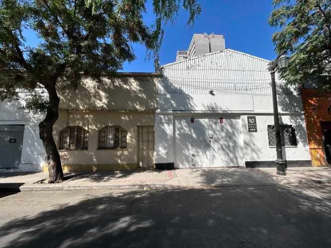 VENTA DE GALPÓN COMERCIAL - SANTIAGO CENTRO