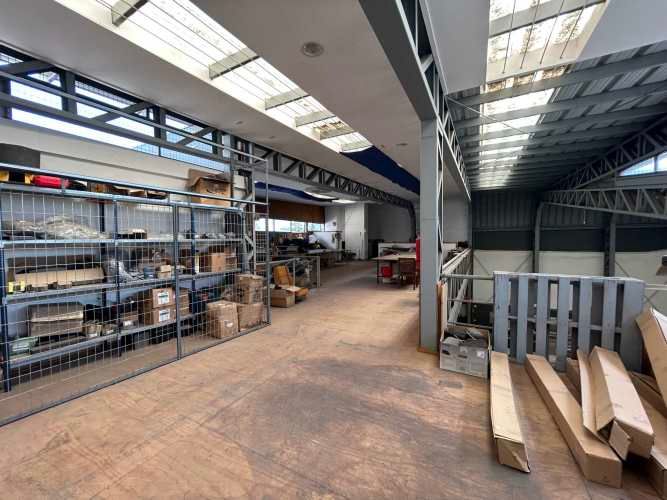 VENTA DE GALPÓN COMERCIAL - SANTIAGO CENTRO