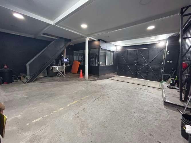 VENTA DE GALPÓN COMERCIAL - SANTIAGO CENTRO