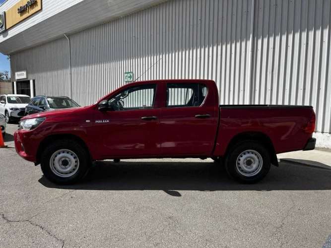 TOYOTA HILUX 2022