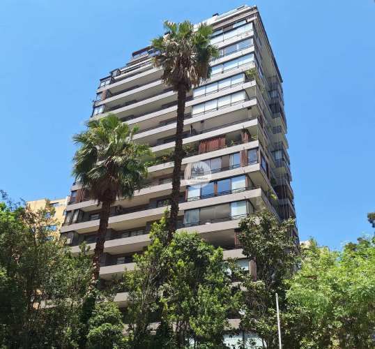 VENTA AMPLIO DEPARTAMENTO EL GOLF