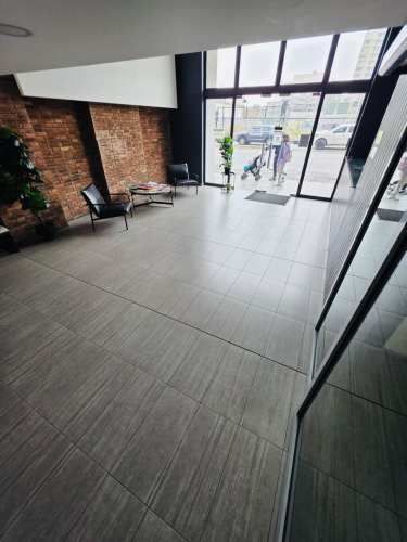 ARRIENDO DE MODERNO DEPARTAMENTO CERRILLOS