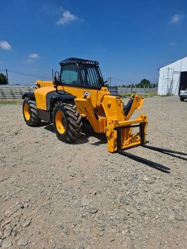 VENDO MANIPULADOR TELESCOPICO JCB 533