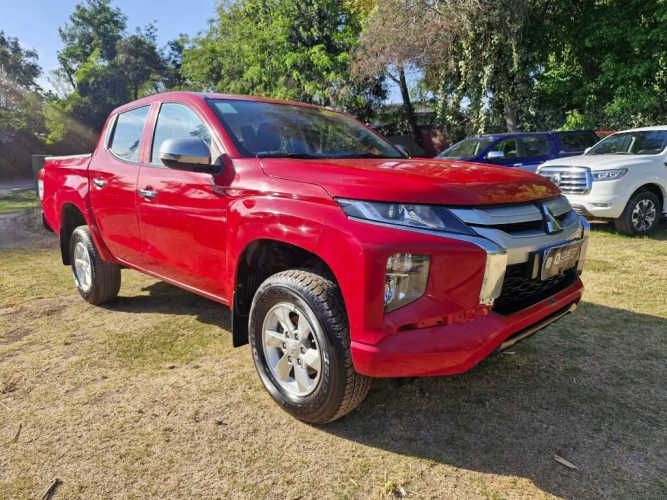 Mitsubishi l200 2022