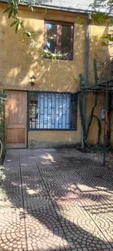 Amplia casa en venta ñuñoa